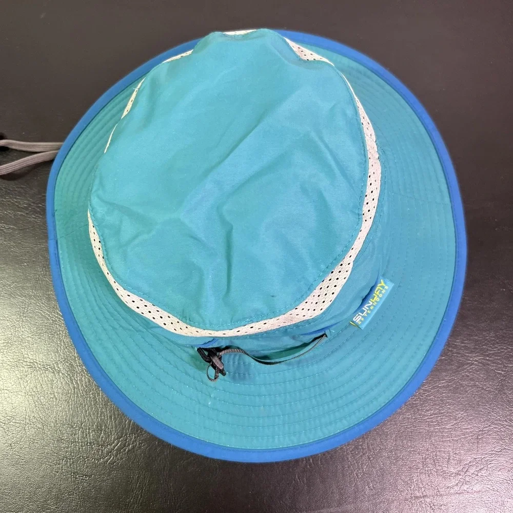 Sunday Afternoons Boys Sun Hat M Blue Wide Brim Mesh Chin Strap Adjustable Kids